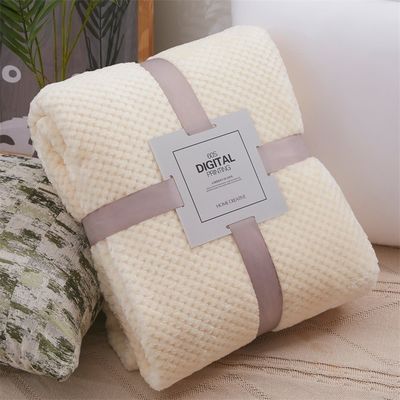 모든 계절 맞춤형 고형 사각형 플란넬 담요 300GSM 산호 털 소파 던지 담요