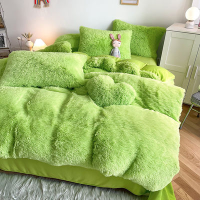 플러시 Shaggy Velvet Fluffy Bed Duvet Covers Set in Multi Color Custom Luxury Designs (다채로운 색상 사용자 지정 고급 디자인)