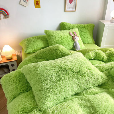플러시 Shaggy Velvet Fluffy Bed Duvet Covers Set in Multi Color Custom Luxury Designs (다채로운 색상 사용자 지정 고급 디자인)