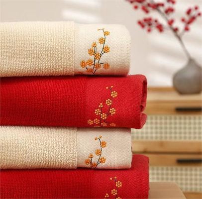 100% 순수한 면 직선 embroidered 부드러운 흡수 하우스 수건 모든 연령층에 이상적입니다
