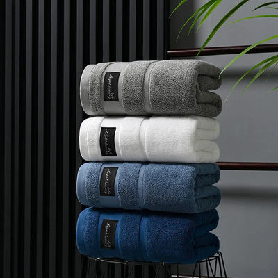 호텔 수건 세트 럭셔리 embroidered 두꺼운 줄무늬 패턴 Jacquard 목욕 수건 세트 호텔