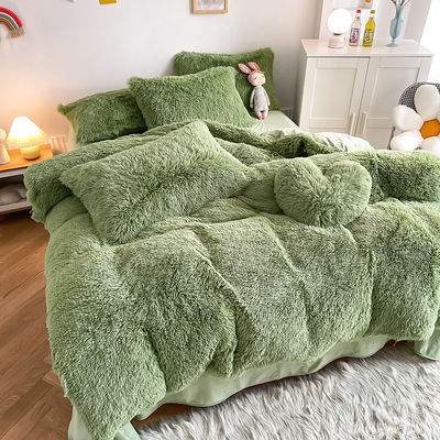 RTS Moss Green Color Luxury Shaggy Warm Mink Velvet Crystal 침실 세트 겨울용