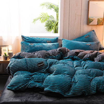 가을과 겨울 튼튼한 침실 세트 산호  Velvet Quilt Cover Set with Pure Color