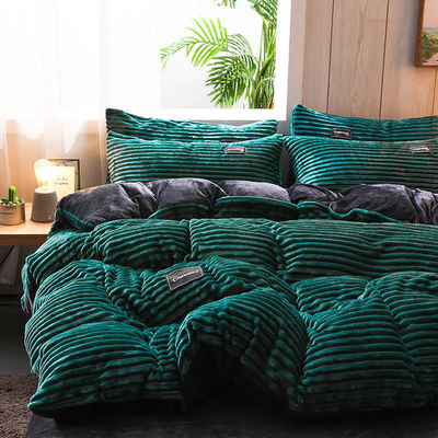 가을과 겨울 튼튼한 침실 세트 산호  Velvet Quilt Cover Set with Pure Color