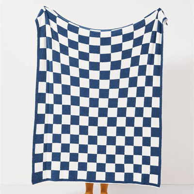 기능적 embroidered 던지기 담요 100% 폴리에스테르 가을 겨울 침대 소파 QPG