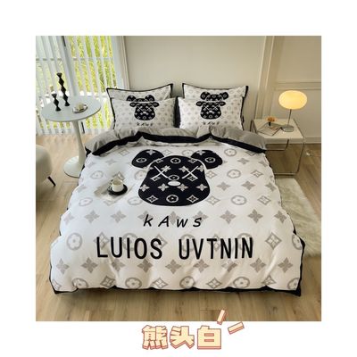 이 4Pcs 브러쉬 된 면화 침대 세트와 함께 편안함과 스타일을 경험하십시오.